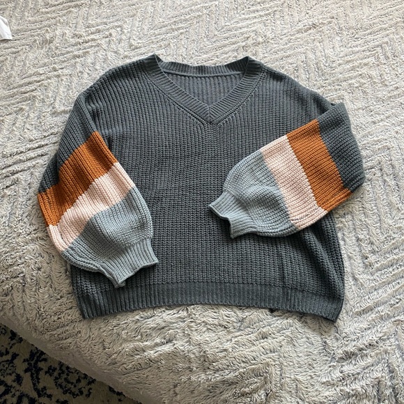 Nasty Gal Sweaters - Nastygal tri color knit balloon sleeve sweater S